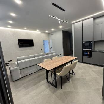 Сдается 2-х комнатная квартира, 70 м²