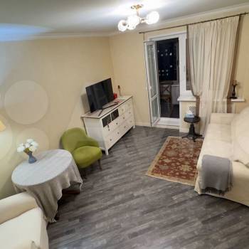 Продается 1-комнатная квартира, 37,3 м²