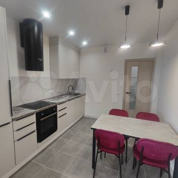 Сдается 1-комнатная квартира, 40 м²