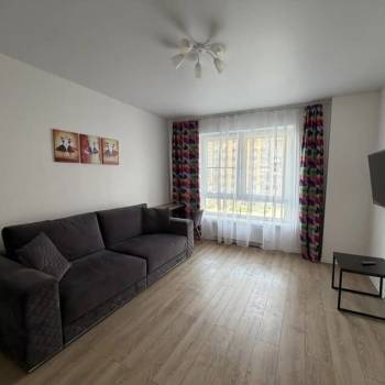 Сдается 2-х комнатная квартира, 60 м²