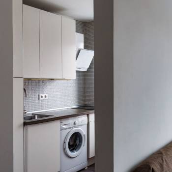 Продается 1-комнатная квартира, 32 м²