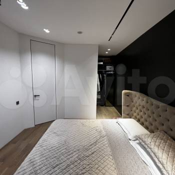 Продается 1-комнатная квартира, 42 м²