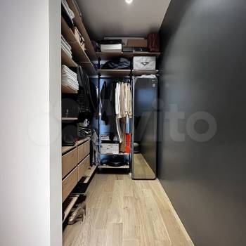Продается 1-комнатная квартира, 42 м²
