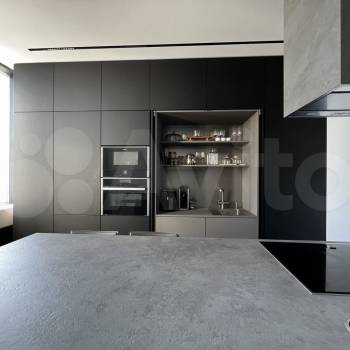Продается 1-комнатная квартира, 42 м²