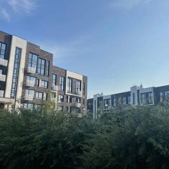Продается 1-комнатная квартира, 56 м²