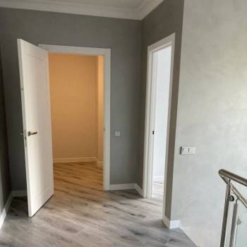 Продается 1-комнатная квартира, 56 м²