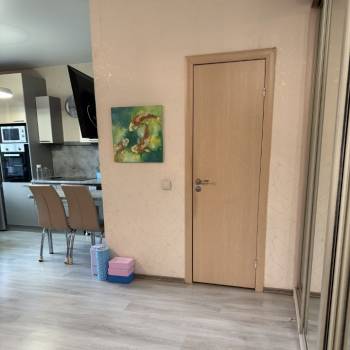 Продается 1-комнатная квартира, 37,3 м²
