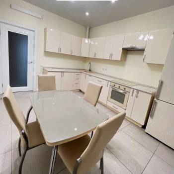 Сдается Многокомнатная квартира, 70,6 м²