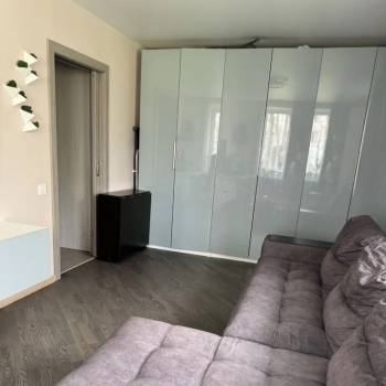 Продается 2-х комнатная квартира, 42 м²