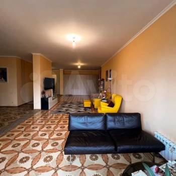 Продается 3-х комнатная квартира, 129,5 м²