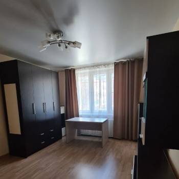 Продается 1-комнатная квартира, 35 м²