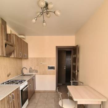 Продается 1-комнатная квартира, 35 м²