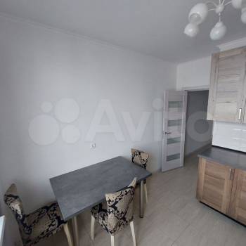 Сдается 2-х комнатная квартира, 68 м²