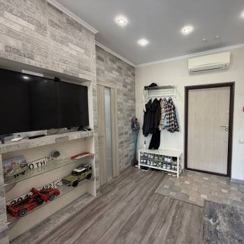 Продается 1-комнатная квартира, 41 м²