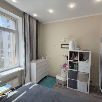 Продается 1-комнатная квартира, 41 м²
