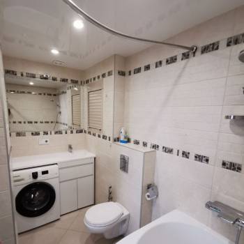 Сдается Многокомнатная квартира, 60 м²