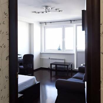 Сдается 1-комнатная квартира, 42 м²