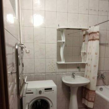 Сдается 2-х комнатная квартира, 60 м²