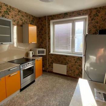 Сдается 1-комнатная квартира, 41 м²