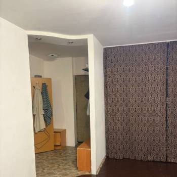 Продается 1-комнатная квартира, 35 м²