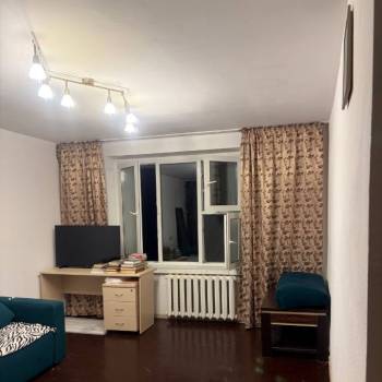 Продается 1-комнатная квартира, 35 м²