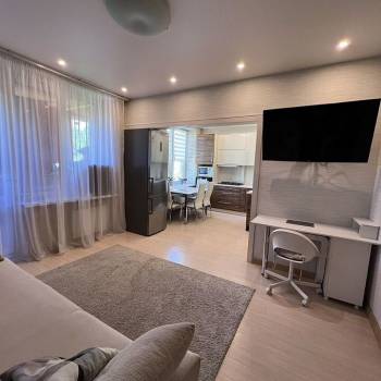 Сдается 2-х комнатная квартира, 56 м²