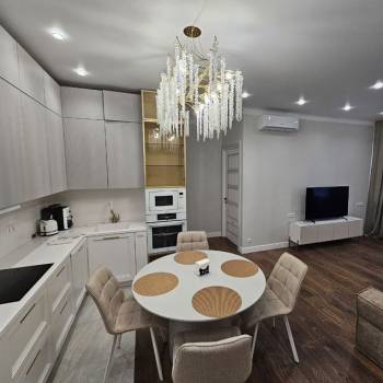 Сдается Многокомнатная квартира, 108 м²