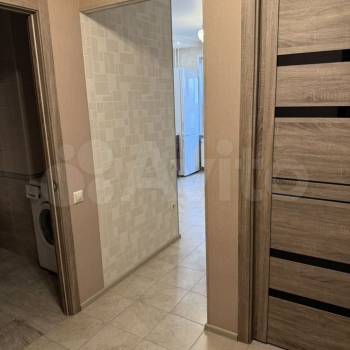Сдается 1-комнатная квартира, 38 м²