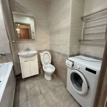 Сдается 1-комнатная квартира, 38 м²