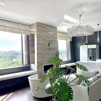 Продается 1-комнатная квартира, 73 м²