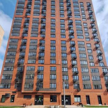 Продается 1-комнатная квартира, 42 м²