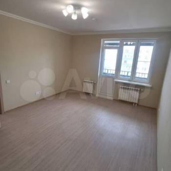 Продается 1-комнатная квартира, 42 м²