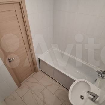 Продается 1-комнатная квартира, 42 м²