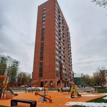 Продается 1-комнатная квартира, 42 м²
