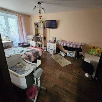Продается 1-комнатная квартира, 36 м²