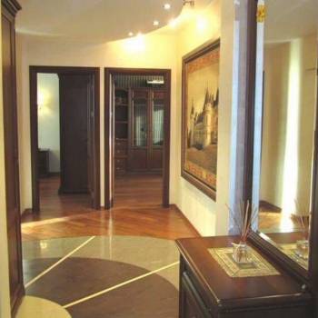 Сдается Многокомнатная квартира, 80 м²