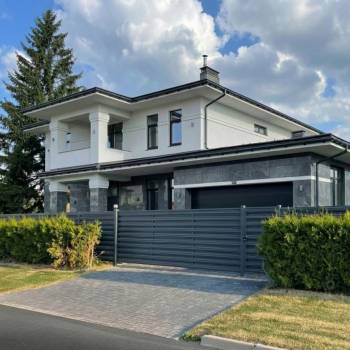 Продается Дом, 400 м²