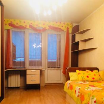 Сдается Многокомнатная квартира, 60 м²