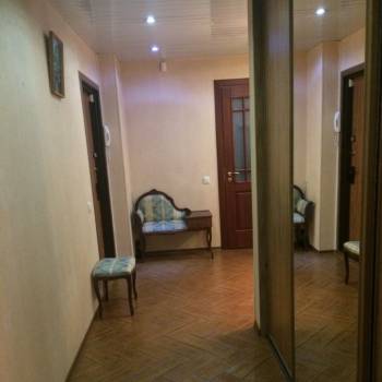 Сдается Многокомнатная квартира, 60 м²