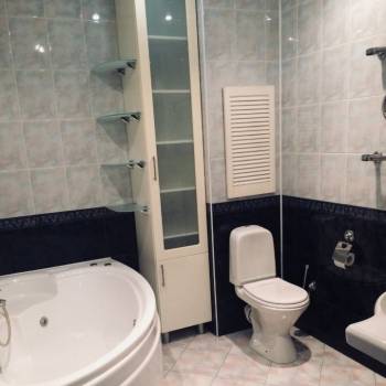 Сдается Многокомнатная квартира, 60 м²
