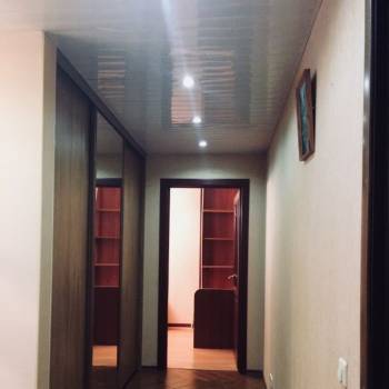 Сдается Многокомнатная квартира, 60 м²