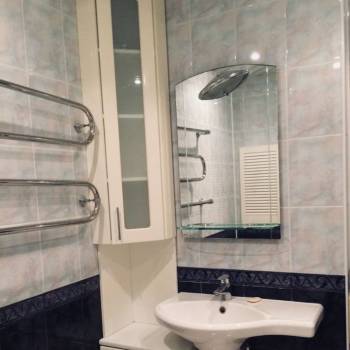 Сдается Многокомнатная квартира, 60 м²