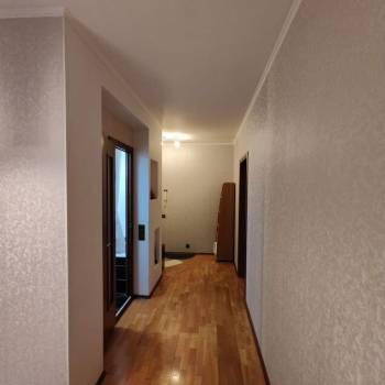 Продается 1-комнатная квартира, 38 м²