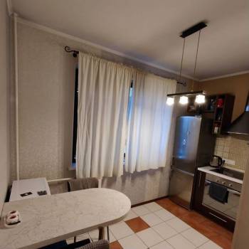 Продается 1-комнатная квартира, 38 м²
