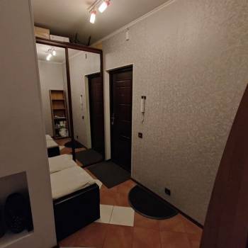 Продается 1-комнатная квартира, 38 м²