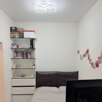 Продается 1-комнатная квартира, 32 м²