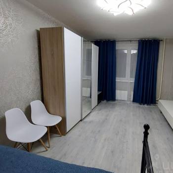 Продается 1-комнатная квартира, 37,5 м²