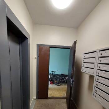 Продается 1-комнатная квартира, 37,5 м²