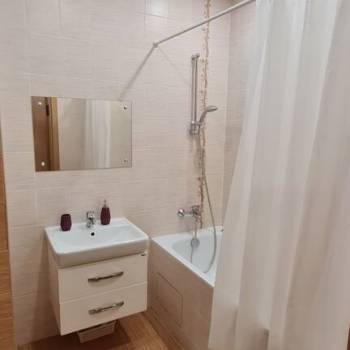 Сдается 1-комнатная квартира, 42,5 м²