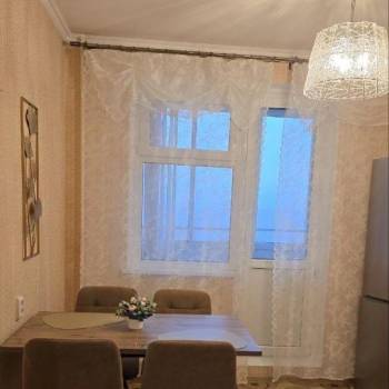 Сдается 1-комнатная квартира, 42,5 м²